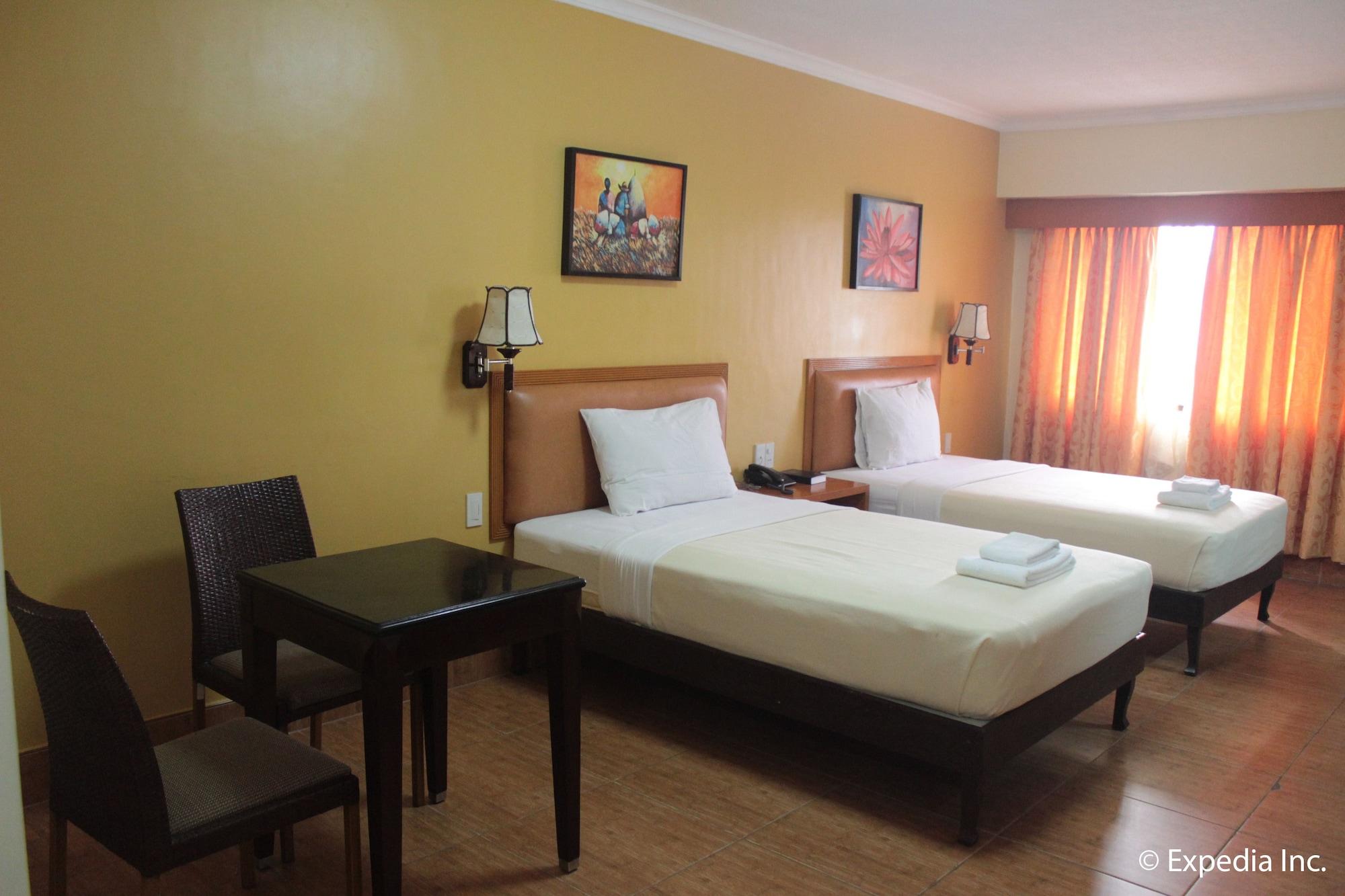 Pamulinawen Hotel Лаоаг Экстерьер фото