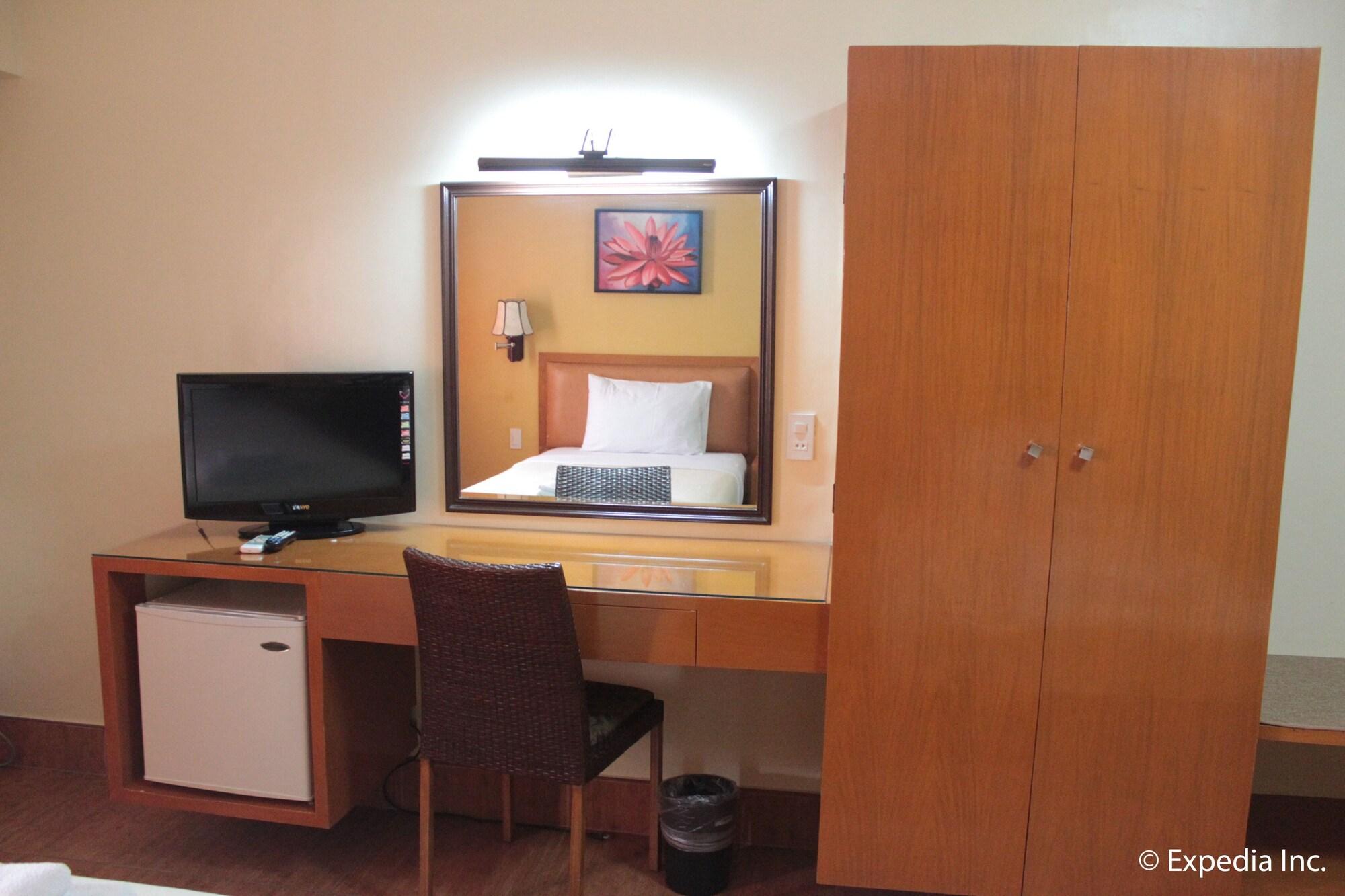 Pamulinawen Hotel Лаоаг Экстерьер фото
