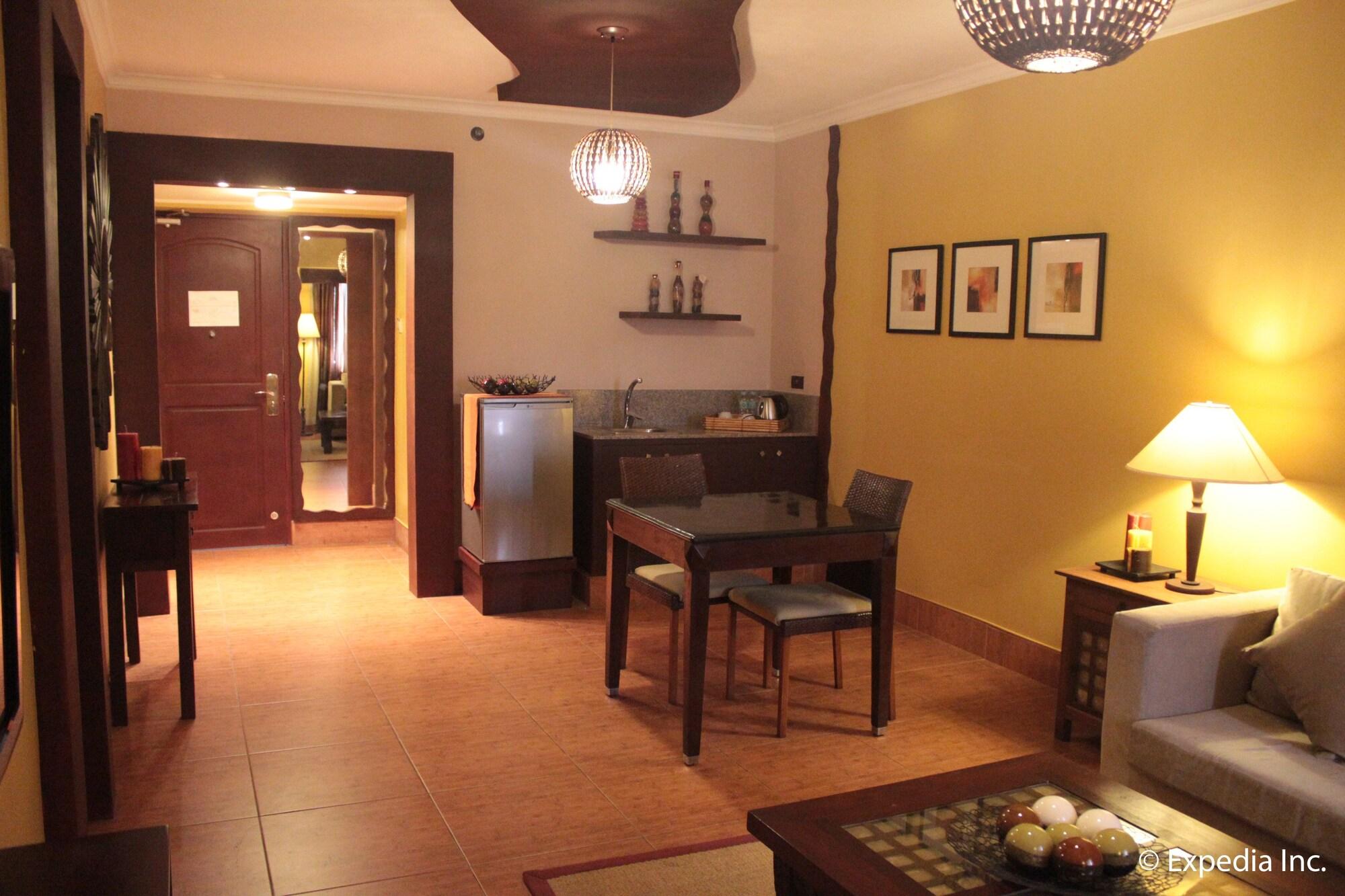 Pamulinawen Hotel Лаоаг Экстерьер фото